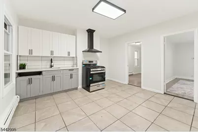 334 Pine St, Elizabeth, NJ 07206 - Photo 6
