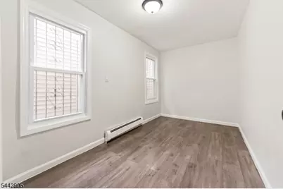 334 Pine St, Elizabeth, NJ 07206 - Photo 8