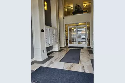 104 E Elizabeth Ave #207, Linden, NJ 07036 - Photo 2