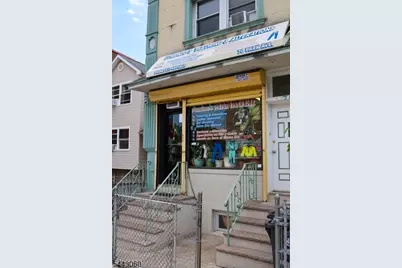 70 Park Ave, Newark, NJ 07104 - Photo 2