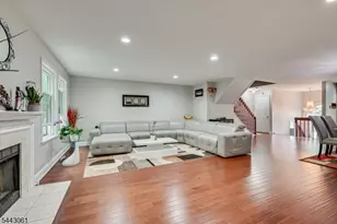 4506 Stonehedge Rd, Edison Twp., NJ 08820 - Photo 16