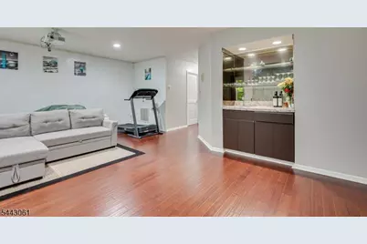 4506 Stonehedge Rd, Edison Twp., NJ 08820 - Photo 40