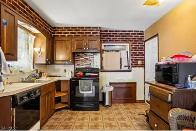 24 Springer St, Belleville, NJ 07109 - Photo 10
