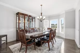 284 Shelburne Pl, Hillsborough Township, NJ 08844 - Photo 18