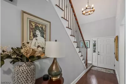 94 Heather Ln, Wyckoff Township, NJ 07481 - Photo 2