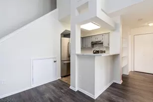 24 Wescott Rd, Bedminster Township, NJ 07921 - Photo 10