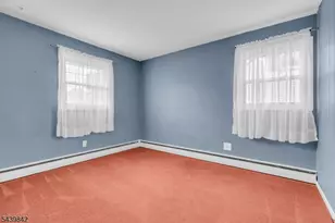21 McGuire St, Woodbridge Township, NJ 08840 - Photo 16