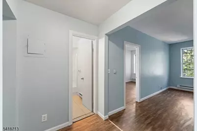 250 Clendenny Ave #4, Jersey City, NJ 07304 - Photo 6