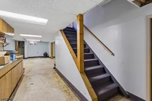 39 Robin Hood Way, Wayne, NJ 07470 - Photo 30
