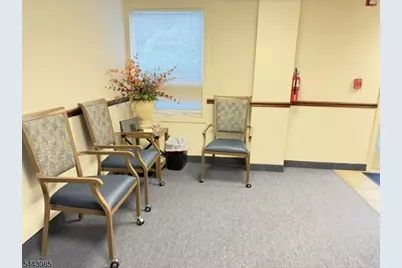 107 W Main St 1stfloor, Clinton, NJ 08809 - Photo 4