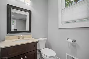 8 Phyllis Pl, Randolph Township, NJ 07869 - Photo 14
