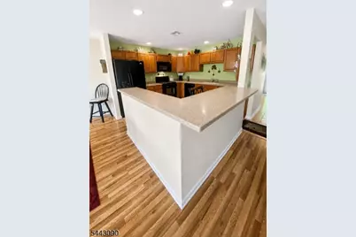 6 Peachtree Ln, Hardyston Township, NJ 07419 - Photo 6