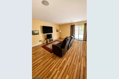 6 Peachtree Ln, Hardyston Township, NJ 07419 - Photo 10