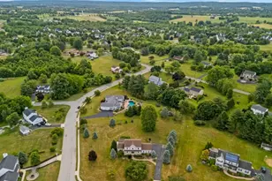 1 Pegasus Ct, Raritan Township, NJ 08551 - Photo 20