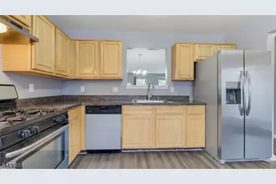 57 Victoria Dr, Franklin Township, NJ 08873 - Photo 14