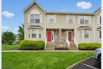 57 Victoria Dr, Franklin Township, NJ 08873 - Photo 2