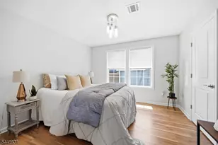 77 Chestnut St, Lodi, NJ 07644 - Photo 28
