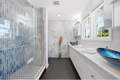 77 Chestnut St #B, Lodi, NJ 07644 - Photo 24