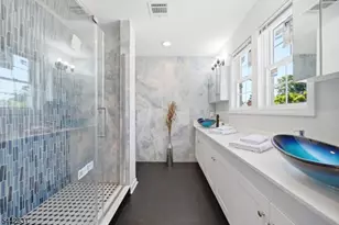 77 Chestnut St, Lodi, NJ 07644 - Photo 24