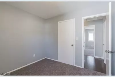 1405 Sloane Blvd, Plainfield, NJ 07060 - Photo 10