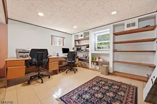 194 Elmwood Dr, Parsippany, NJ 07054 - Photo 14