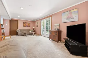 194 Elmwood Dr, Parsippany, NJ 07054 - Photo 12