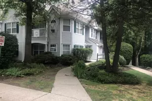 511 Chatfield Dr, Pequannock Township, NJ 07444 - Photo 1