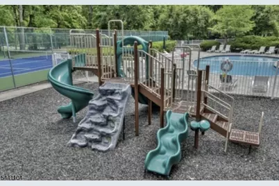 511 Chatfield Dr, Pequannock Township, NJ 07444 - Photo 24