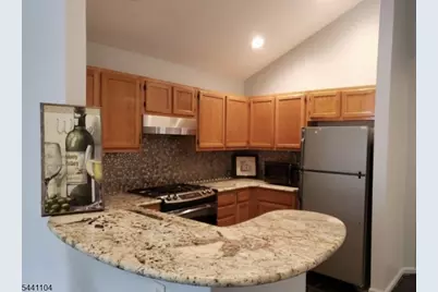511 Chatfield Dr, Pequannock Township, NJ 07444 - Photo 4