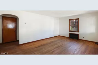 89 Ford Ave, Woodbridge Township, NJ 08863 - Photo 6