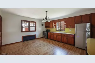 89 Ford Ave, Woodbridge Township, NJ 08863 - Photo 8