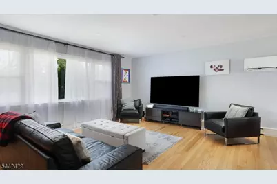 2101 Orchard Ter, Linden, NJ 07036 - Photo 8