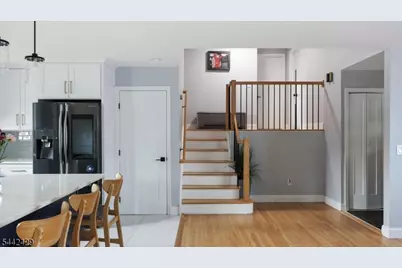 2101 Orchard Ter, Linden, NJ 07036 - Photo 6
