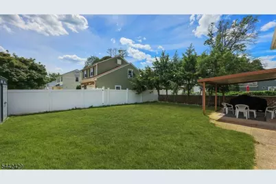 2101 Orchard Ter, Linden, NJ 07036 - Photo 30