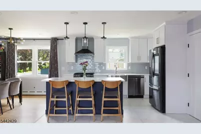 2101 Orchard Ter, Linden, NJ 07036 - Photo 14