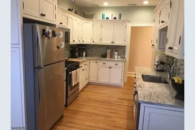1 Laurel Place, Montclair, NJ 07043 - Photo 10