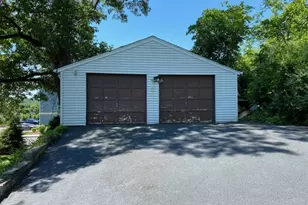 1025 Ringwood Ave, Wanaque, NJ 07420 - Photo 2