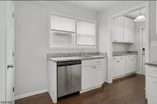 939 Myrtle Ave, Plainfield, NJ 07063 - Photo 18
