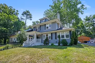 939 Myrtle Ave, Plainfield, NJ 07063 - Photo 2