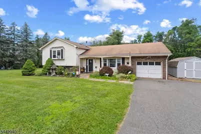 5 Bethel Ct, Vernon, NJ 07461 - Photo 2