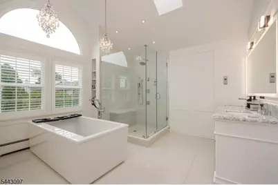 11 Gates Pl, Wayne, NJ 07470 - Photo 28