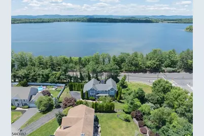 11 Gates Pl, Wayne, NJ 07470 - Photo 2