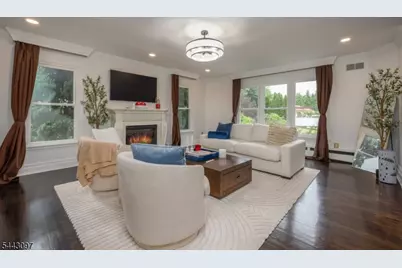 11 Gates Pl, Wayne, NJ 07470 - Photo 10