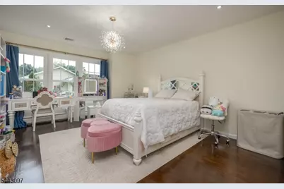 11 Gates Pl, Wayne, NJ 07470 - Photo 32