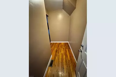 27 Alexander St, Newark, NJ 07106 - Photo 2