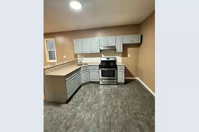 27 Alexander St, Newark, NJ 07106 - Photo 8