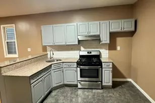 27 Alexander St, Newark, NJ 07106 - Photo 8