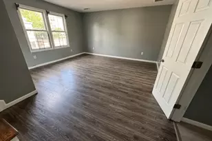 132 E Main St, Paterson, NJ 07522 - Photo 4