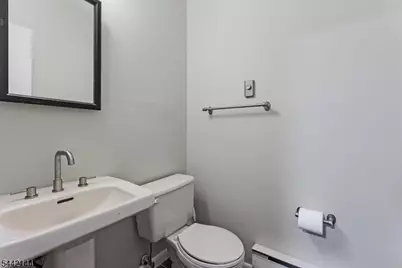 31 Lockley Ct, Wayne Twp., NJ 07470 - Photo 20