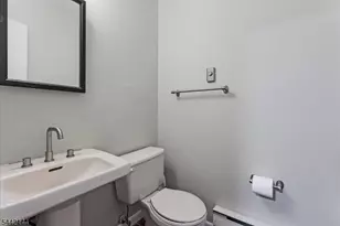 31 Lockley Ct, Wayne Twp., NJ 07470 - Photo 20